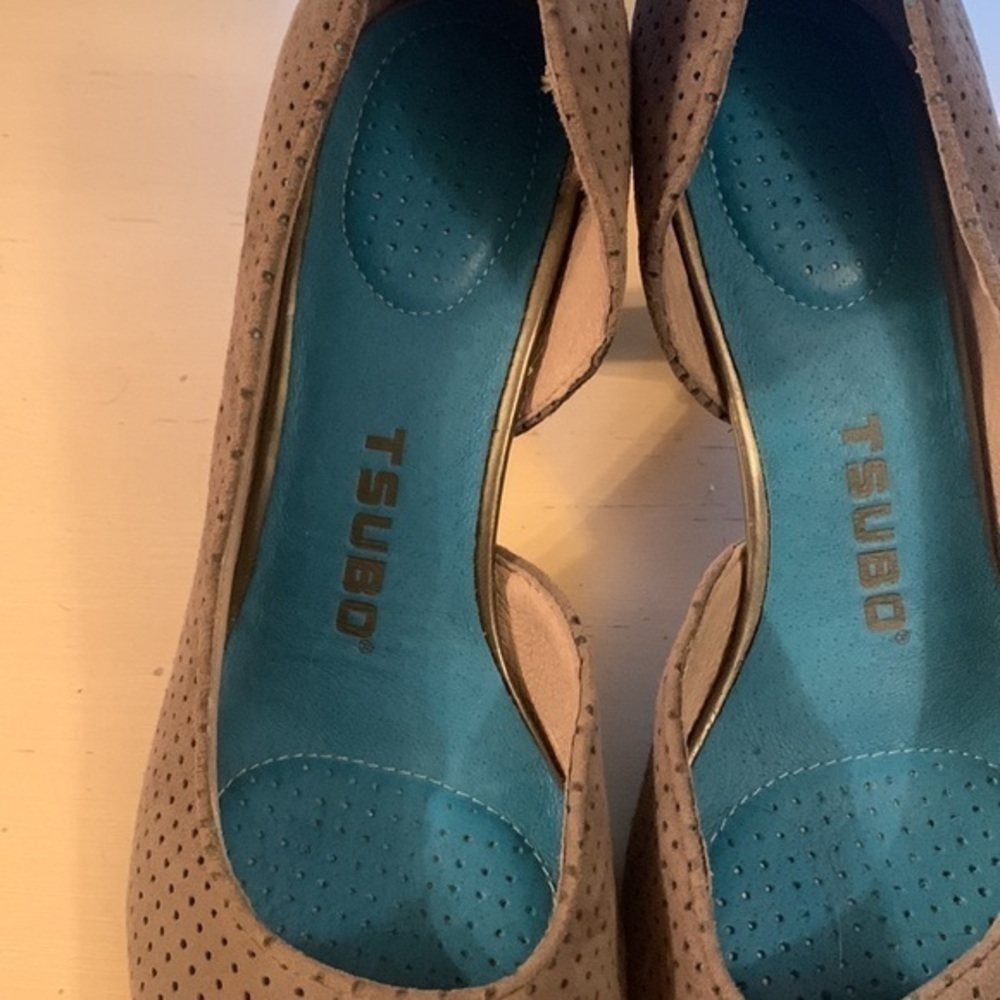 Tsubo Grey Perforated Heels - Picture 4 of 7